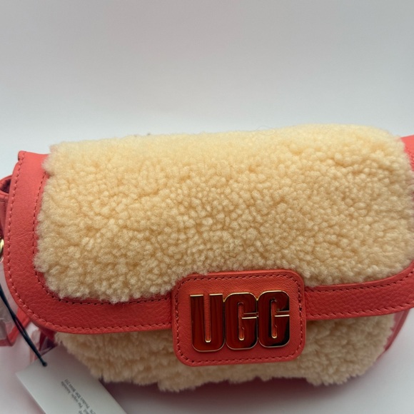 Brand New UGG Shearling Dalton Crossbody Sheepskin Bag – Coral / Cream - Picture 4 of 7